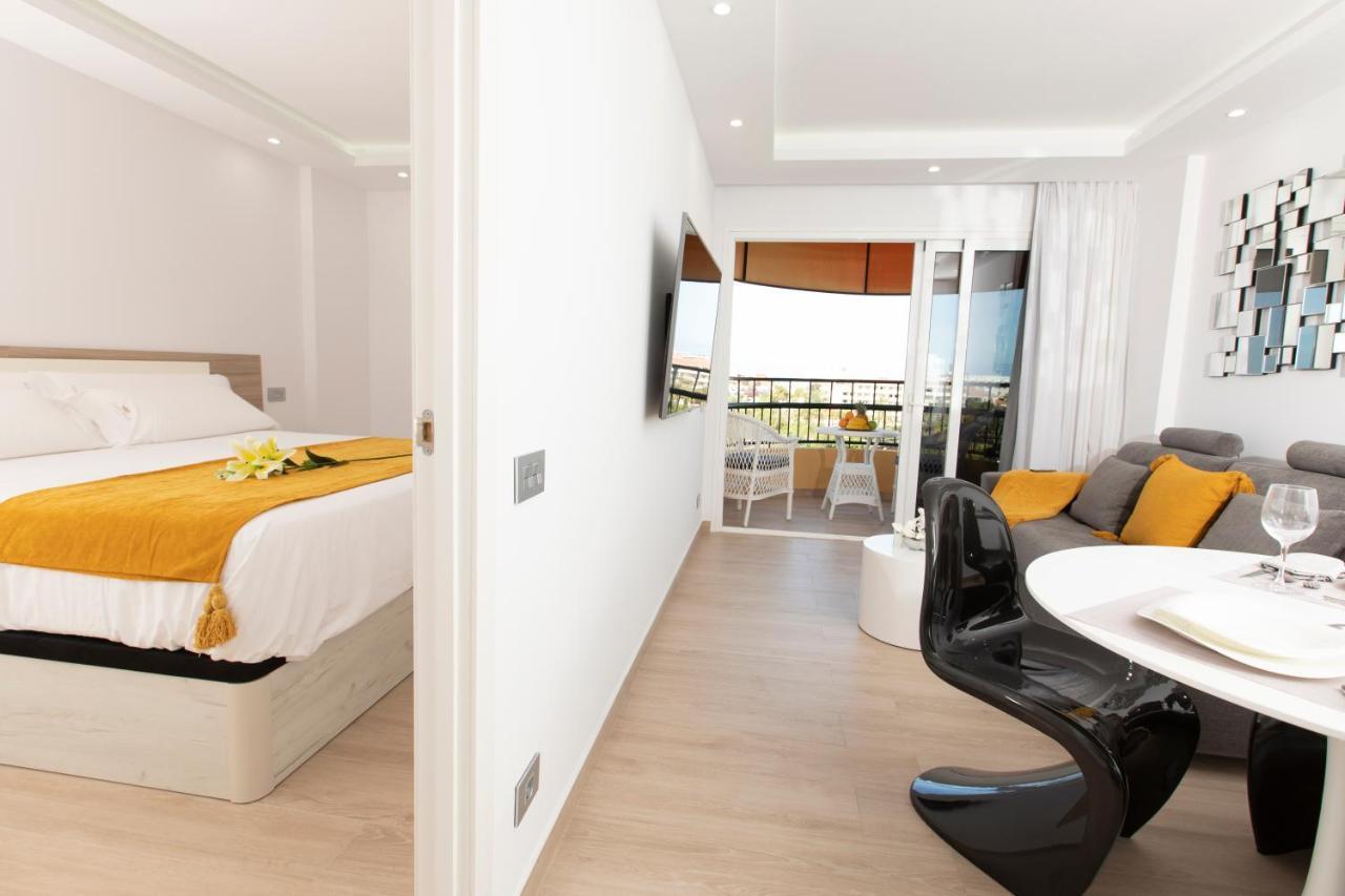 Luxury Apartment Boutique In Torres Del Sol Playa de las Américas Exterior foto